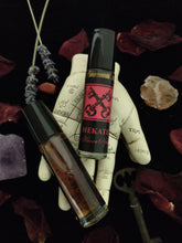 Load image into Gallery viewer, Hekate ~ Ritual Anointing Oil ~ Crossroads ~ Gateways ~ Guidance ~ Pathways ~ Underworld ~ Protector ~
