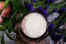 Load image into Gallery viewer, Hecate Ritual Soak ~ Bath Salts ~ Ritual Bathing ~ Crossroads ~ Gateways ~ Guidance ~ Pathways ~
